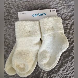 ⚠️4 Carter's Baby Socks Set⚠️
